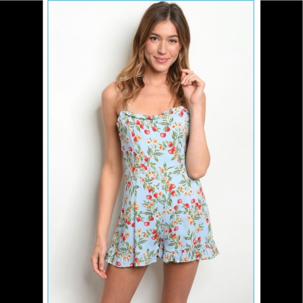 ❌NWT❌ Super Cute Le Lis Blue Cherry Romper S M L - Picture 2 of 5